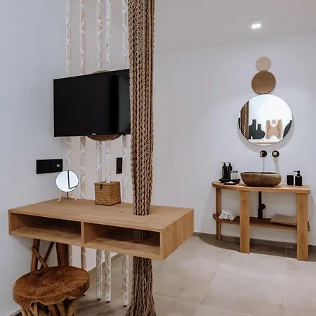 וילה Elegant Kythnos Orangerie 4 Bedrooms Private Terrace With Infinity Pool Captivating Sea Views Bbq Close To ,