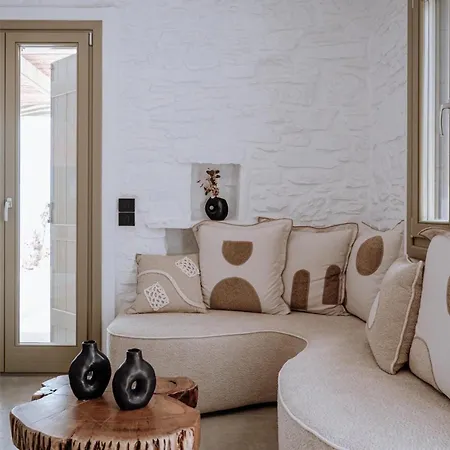 Elegant Kythnos Orangerie 4 Bedrooms Private Terrace With Infinity Pool Captivating Sea Views Bbq Close To , וילה