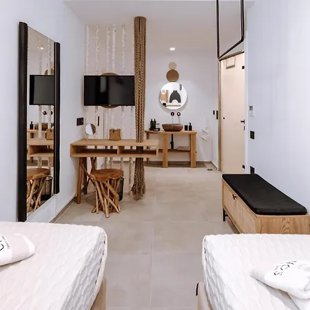 Elegant Kythnos Orangerie 4 Bedrooms Private Terrace With Infinity Pool Captivating Sea Views Bbq Close To , וילה *